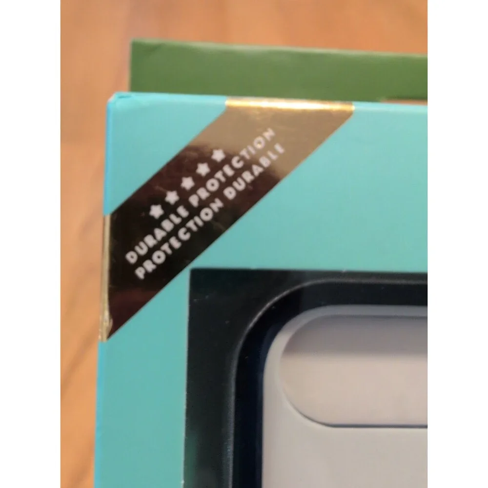 NWT Kate Spade Phone Case  Iphone7/8plus New York City Jeweled Winter Wonderland